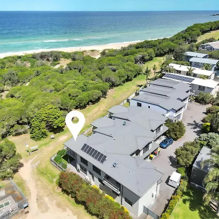 Tura Beach House Exterior photo