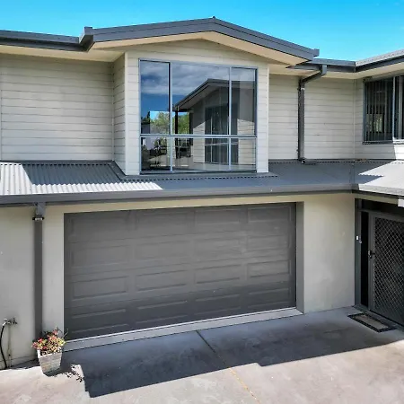 Tura Beach House Exterior photo